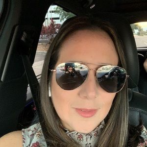 Meet your Posher, Jael